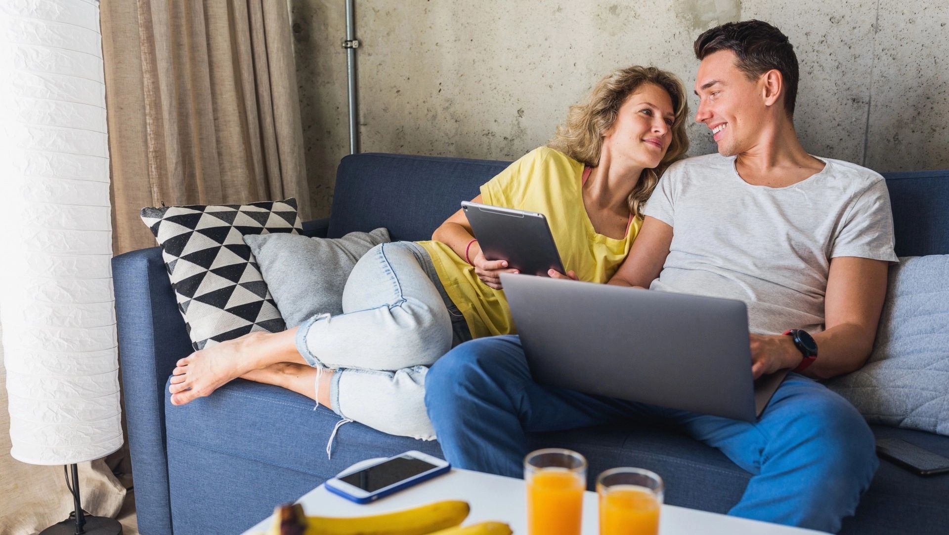 Connecting UAE residents with advanced telecom and mobile internet plans